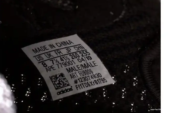 YEEZY MENS V2 BLACK ADIDAS FU9006 BOOST 350 0517
